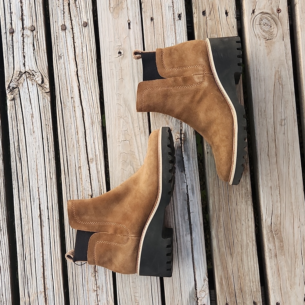 Dolce Vita Huey H20 Boot Ankle Lug Sole Size 10 Brown Suede Bootie Fall Slip On - Picture 5 of 12